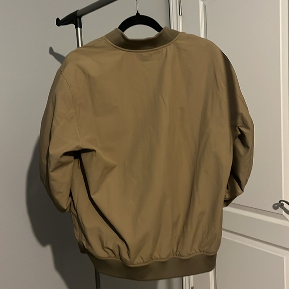 Light brown Old Navy bomber jacket - Picture 4 of 5